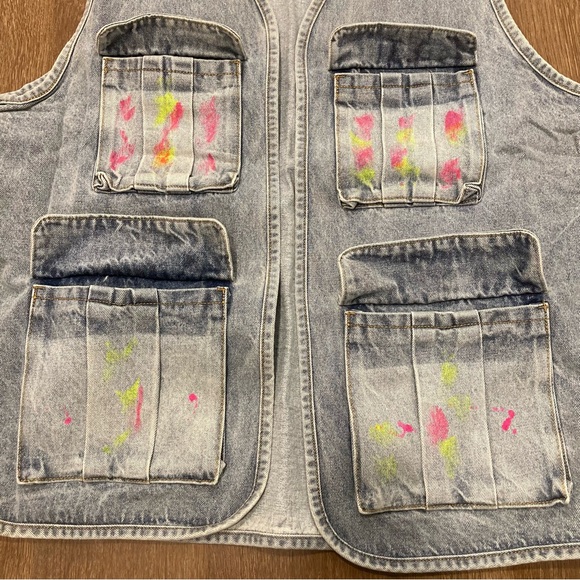 Men’s Light Wash Blue Jean Vest Neon Paint Splatter Open Front Pockets L - Picture 5 of 16
